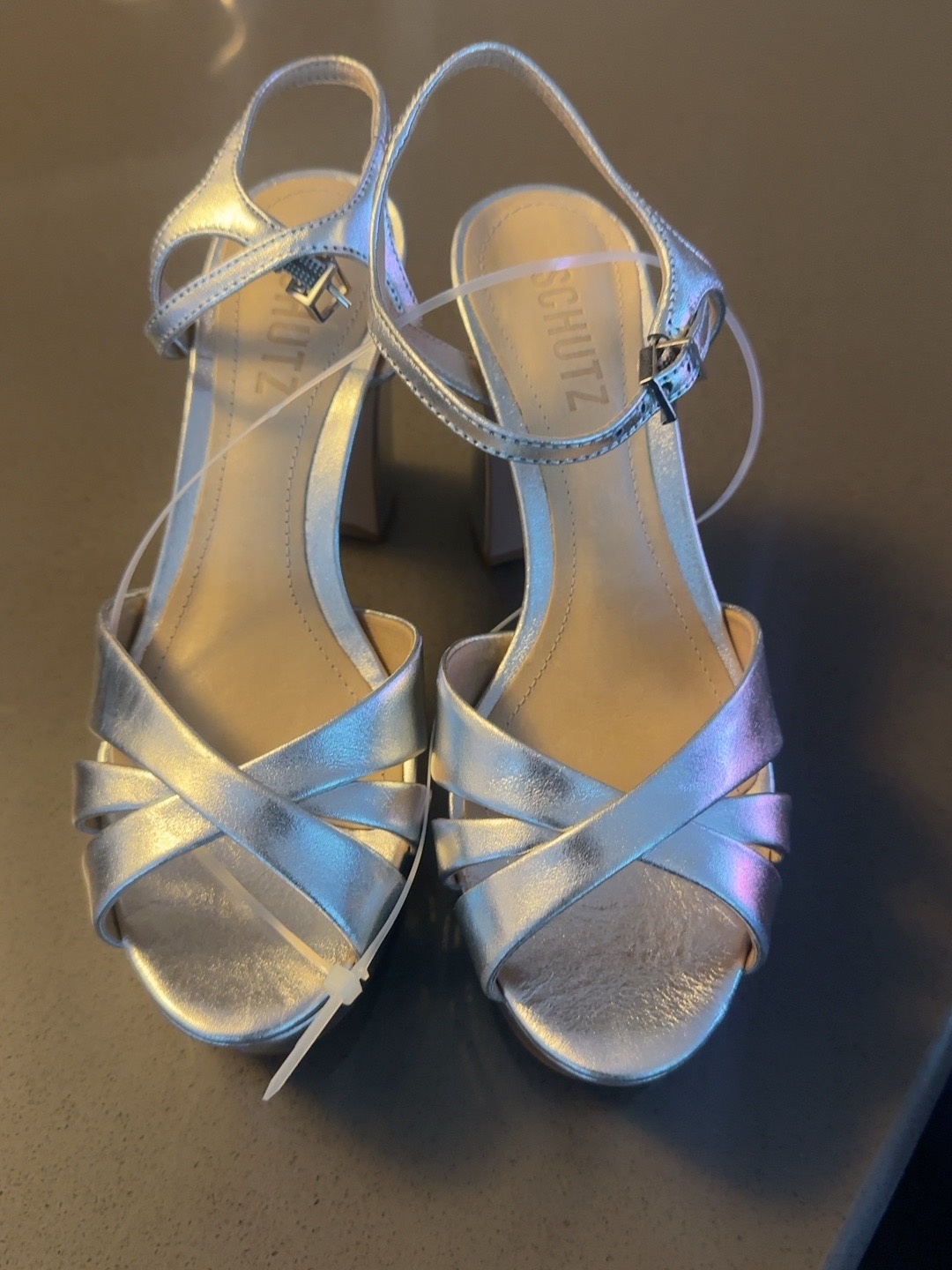 SCHUTZ Keefa Women’s Silver Metallic Platform Sandals – Size 5B